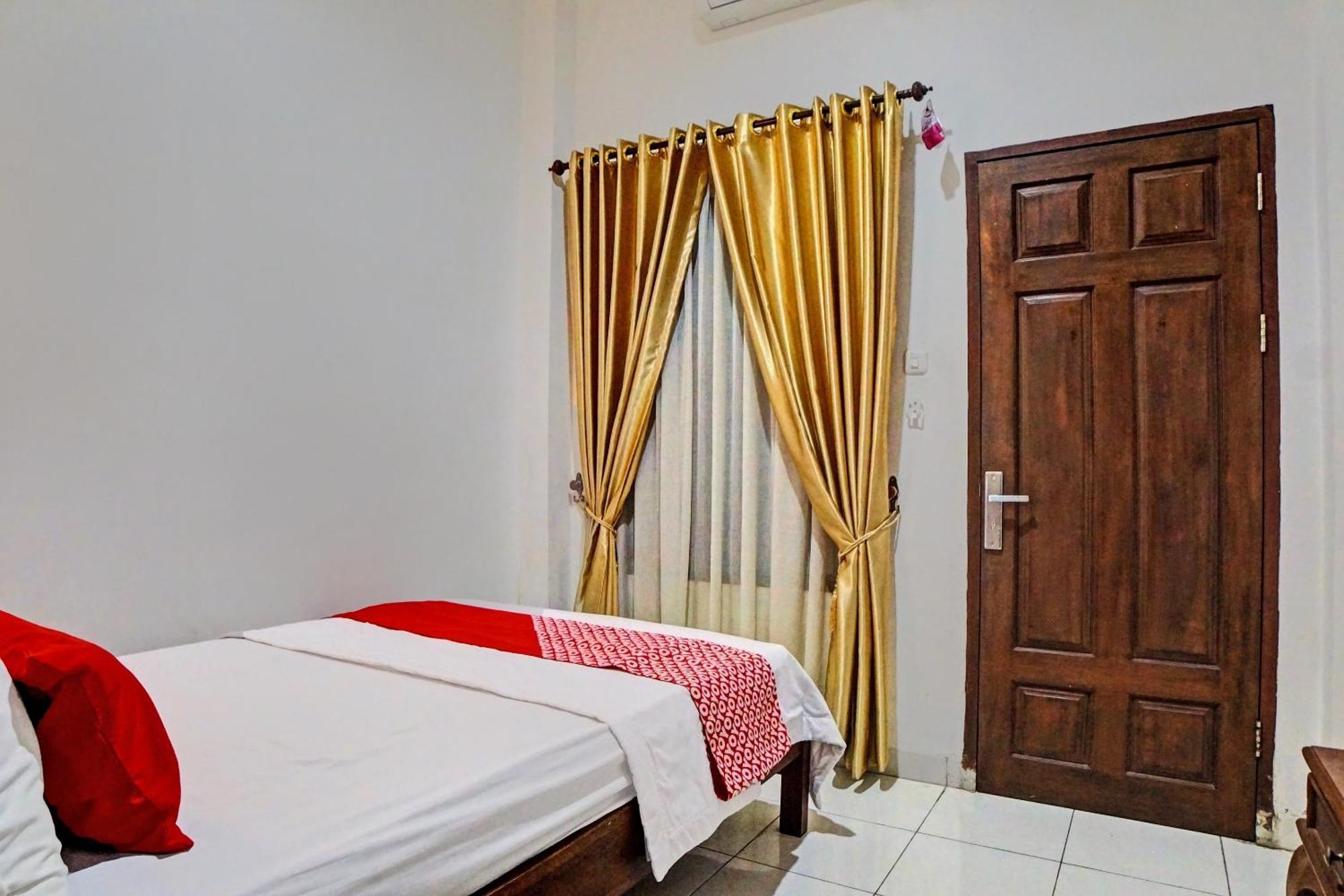 Oyo 92638 Jr Residence Syariah 메단 외부 사진