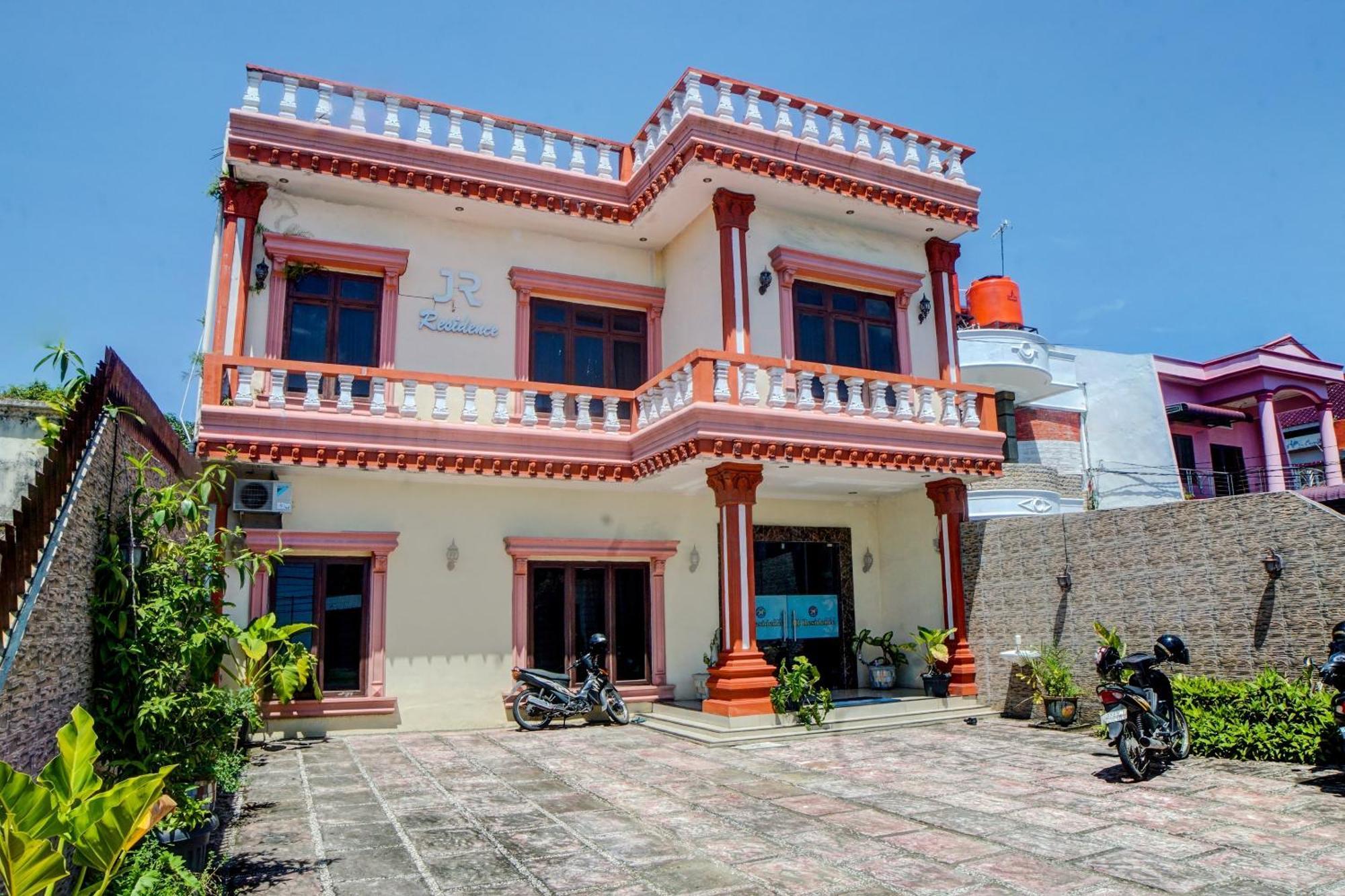 Oyo 92638 Jr Residence Syariah 메단 외부 사진