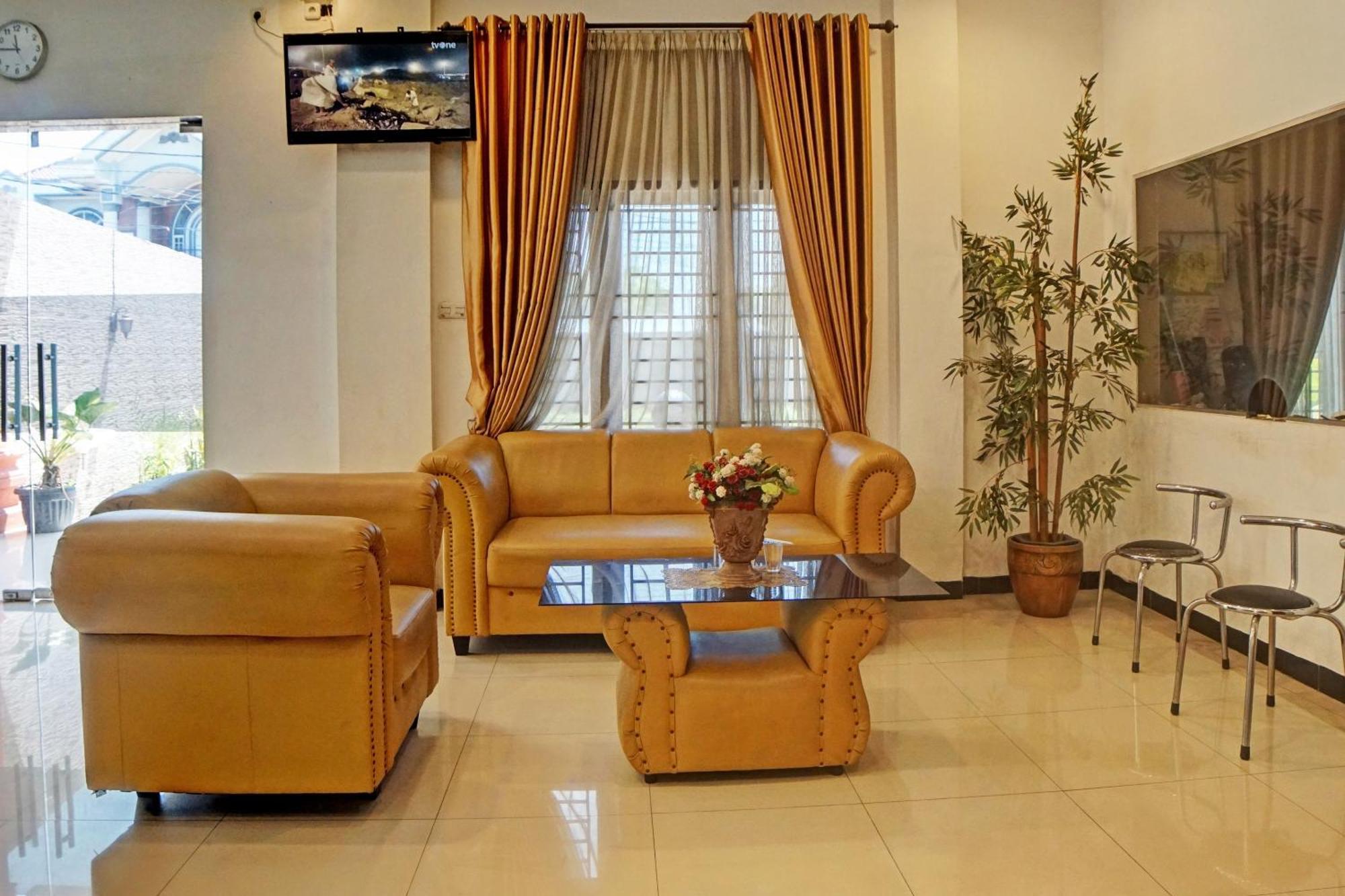 Oyo 92638 Jr Residence Syariah 메단 외부 사진